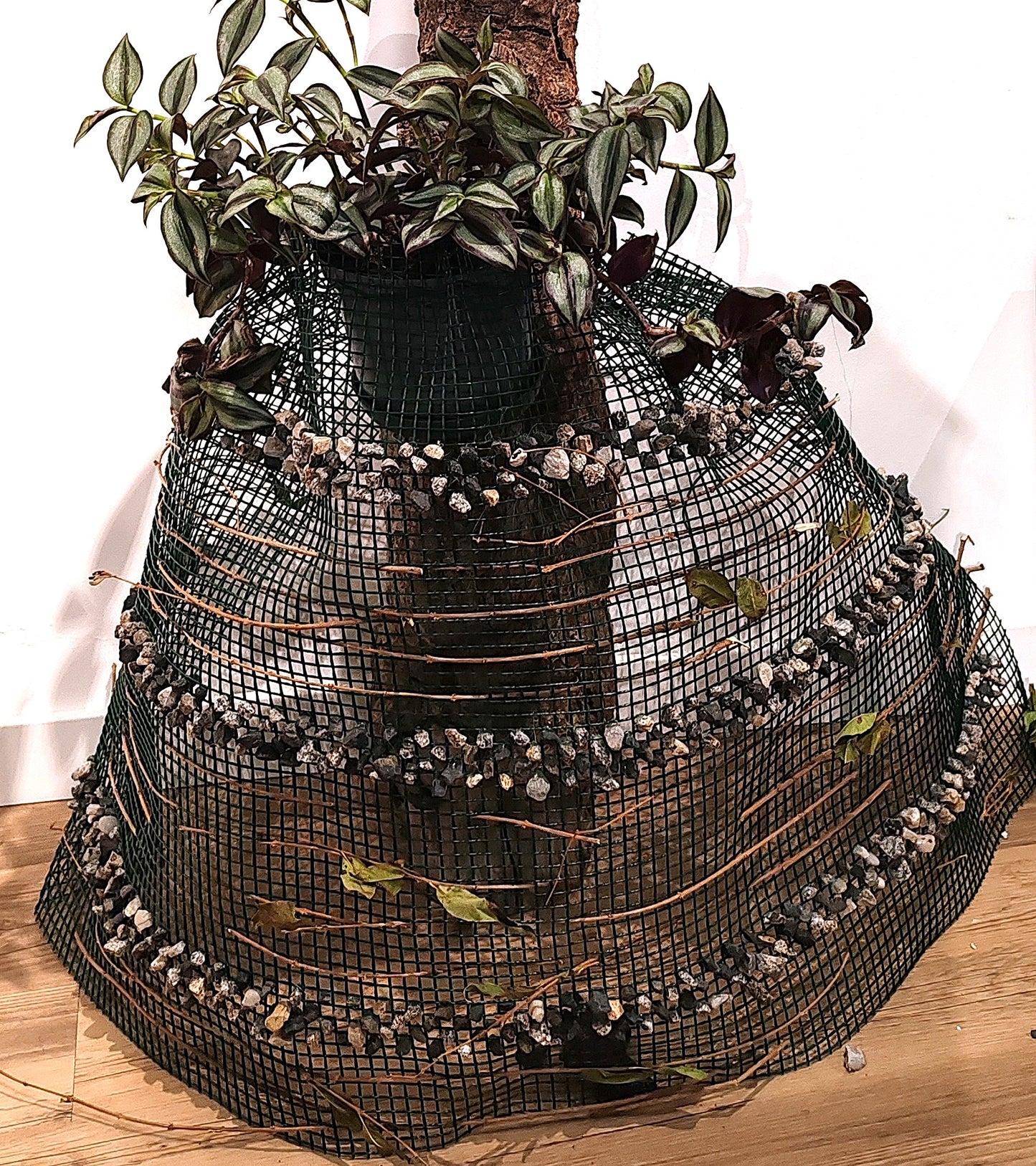 Veilleur-arbre – Sculpture-installation anthropomorphe et végétale