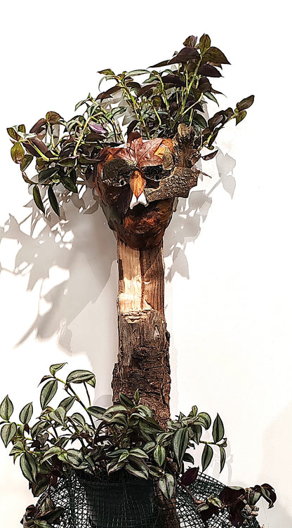 Veilleur-arbre – Sculpture-installation anthropomorphe et végétale