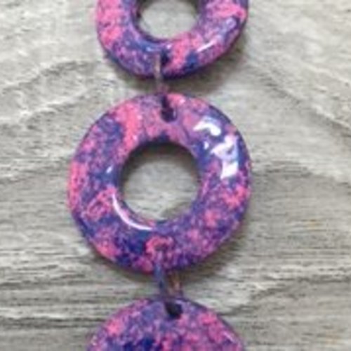 collier rose et violet