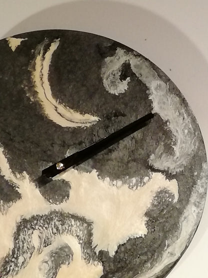 horloge noire et blanche "luna"