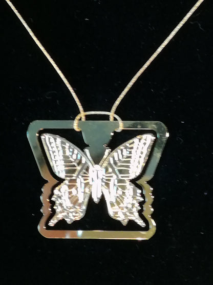 collier papillon