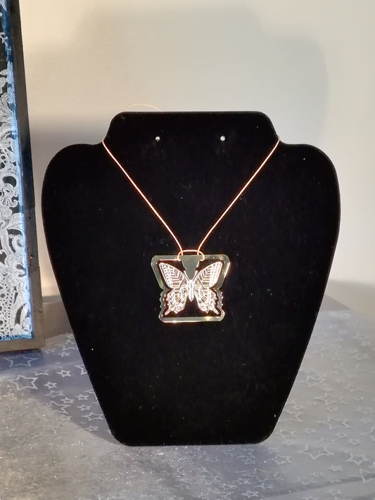 collier papillon