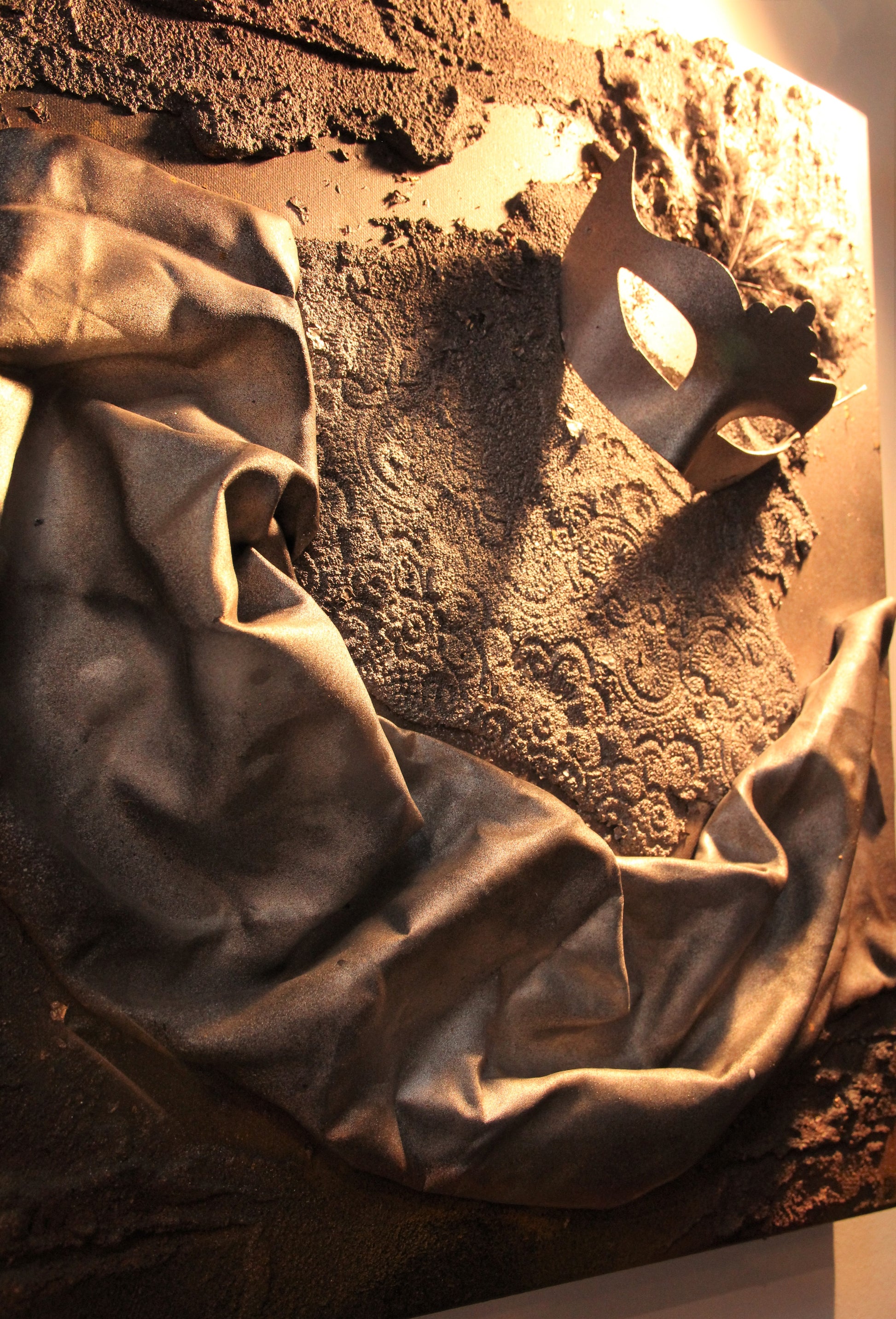 derrière le masque...