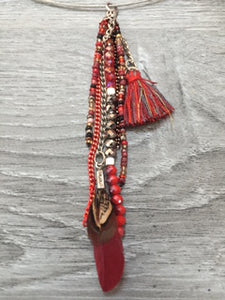 collier avec perles rouges